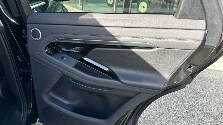 Land Rover Range Rover Evoque 2.0 D200 R-Dynamic SE 5dr Auto Diesel Hatchback